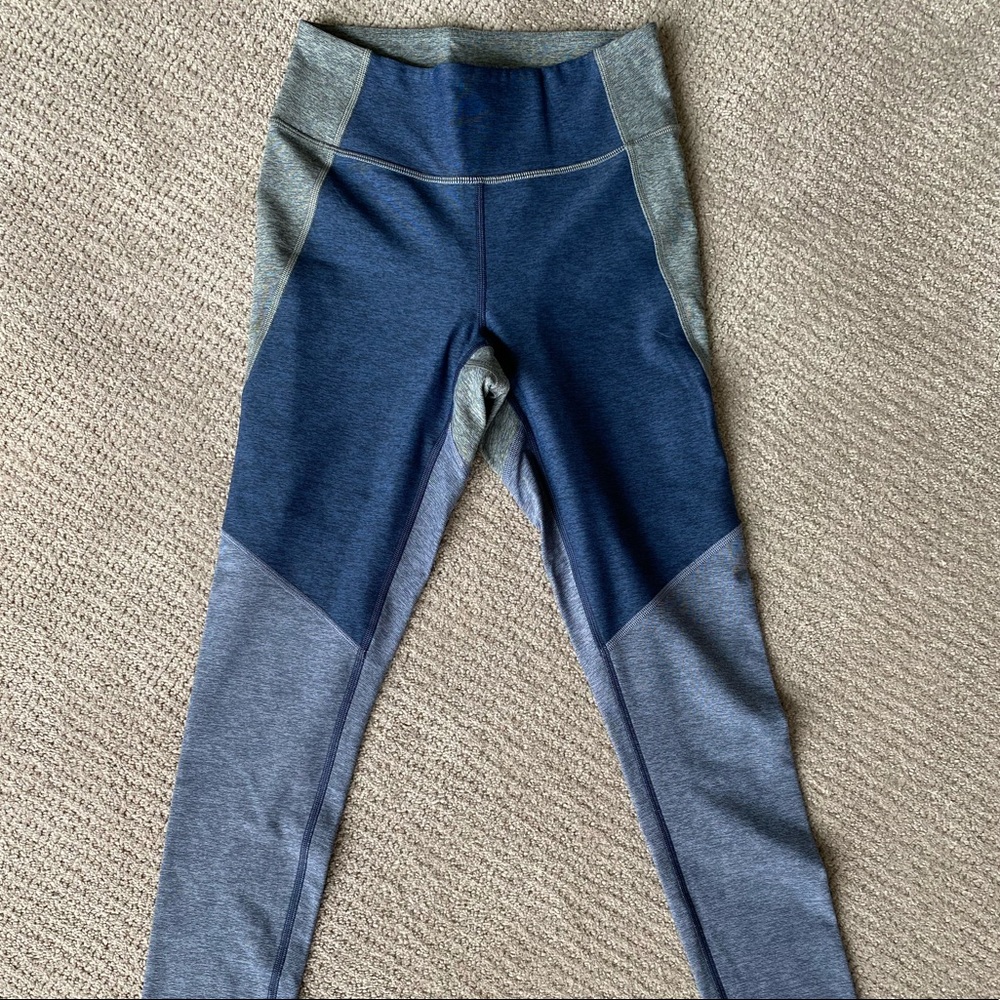 Outdoor Voices tri-color 7/8 leggings